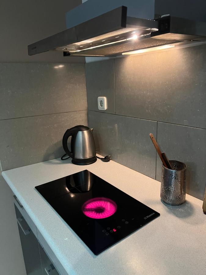 Riverside Promenade Apartment Рига Екстер'єр фото