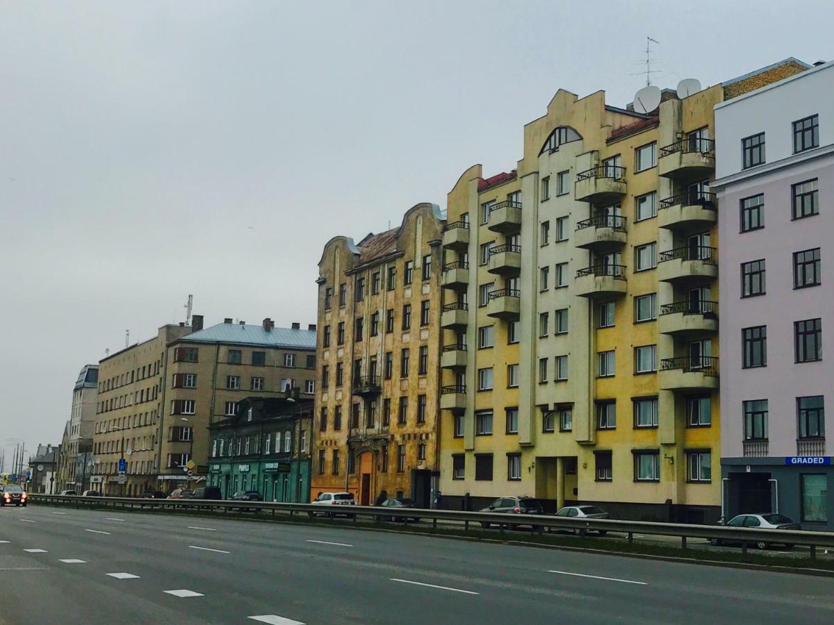 Riverside Promenade Apartment Рига Екстер'єр фото